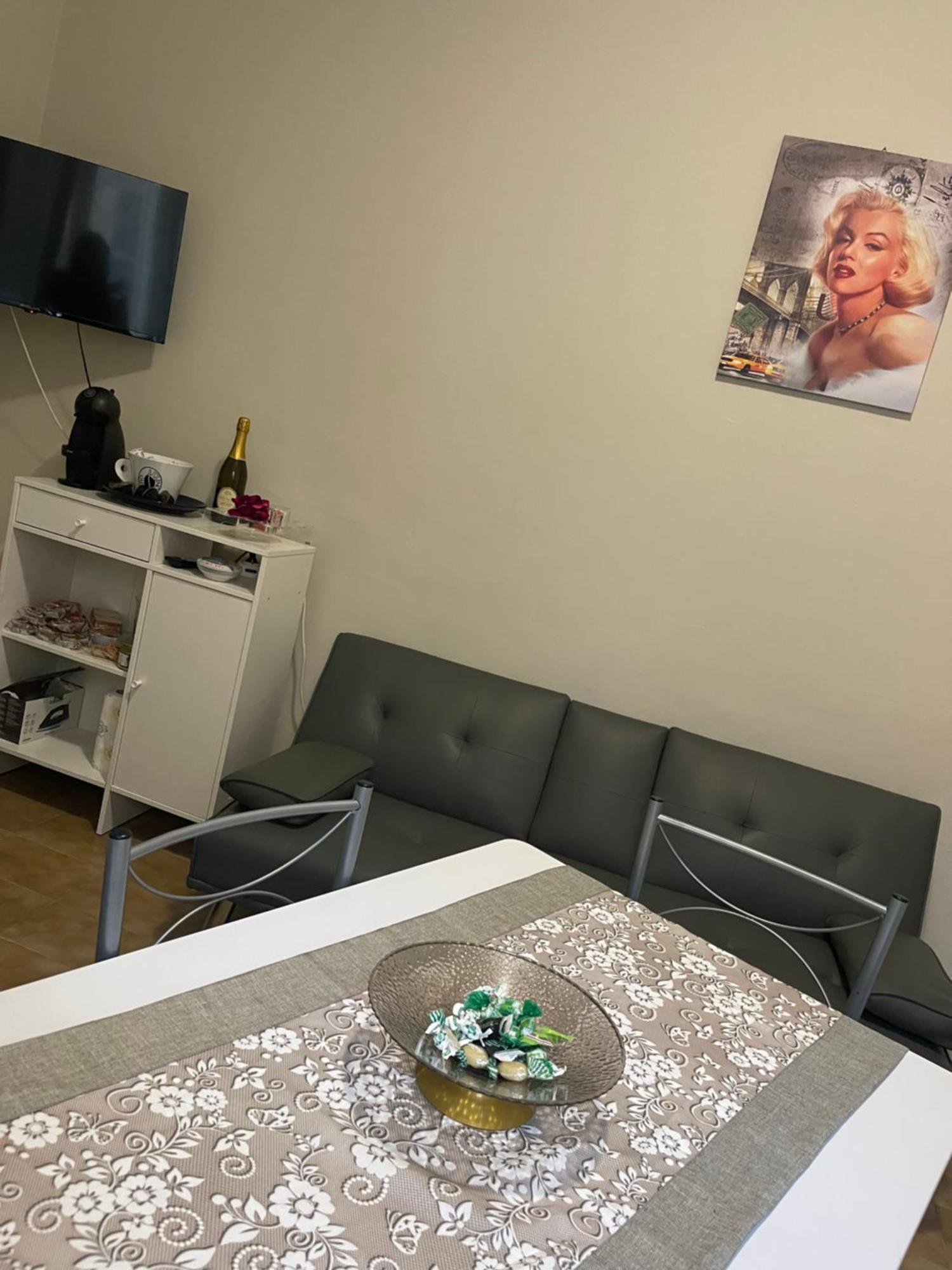 Holiday House Катания Екстериор снимка